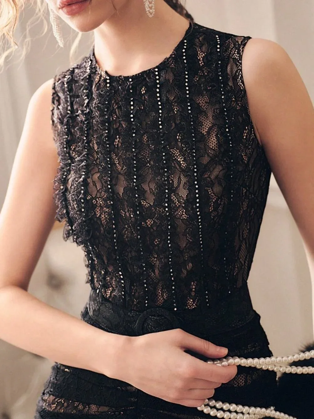Black Elegant Women's Sleeveless Lace Layered Dress - Picture 3 of 7